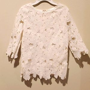❤GORGEOUS LACE TOP/SHIRT, SIZE SMALL